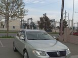 Volkswagen Passat-1