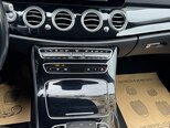 Mercedes E 300 e 4MATIC-12