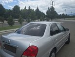 Nissan Sunny-4