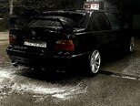 BMW 320-4