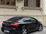 Kia Rio-5