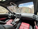 Porsche Cayenne Turbo-10
