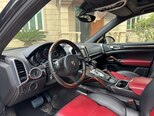 Porsche Cayenne Turbo-12