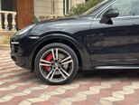 Porsche Cayenne Turbo-9