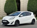 Toyota Aqua-8