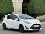 Toyota Aqua-7