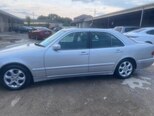 Mercedes E 220-3