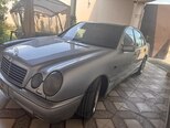 Mercedes E 240-2