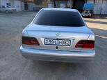 Mercedes E 220-2