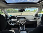 Hyundai Elantra-12
