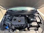 Hyundai Elantra-17