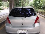 Toyota Yaris-2