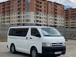 Toyota HiAce-6