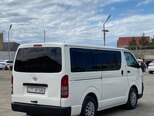 Toyota HiAce-10