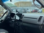 Toyota HiAce-12