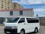 Toyota HiAce-3
