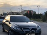 Mercedes E 220-1
