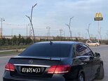 Mercedes E 220-4