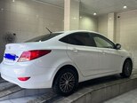 Hyundai Accent-4
