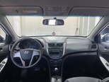 Hyundai Accent-10