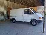 Ford Transit-16