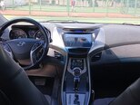 Hyundai Elantra-9