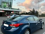 Hyundai Elantra-10