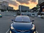 Hyundai Elantra-3