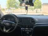 Hyundai Elantra-9