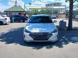 Hyundai Elantra-12