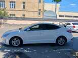 Hyundai Elantra-2