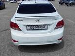 Hyundai Accent-2