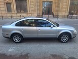 Volkswagen Passat-5