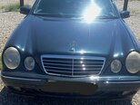 Mercedes E 200-1