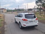 Hyundai Santa Fe-12