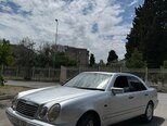 Mercedes E 230-3
