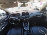 Chevrolet Onix-11