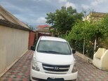 Hyundai H-1-8