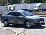 Volkswagen Passat-11