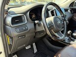Kia Sorento-16