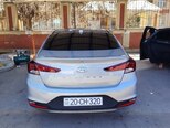 Hyundai Elantra-2