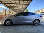 Hyundai Elantra-4
