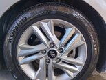 Hyundai Elantra-16