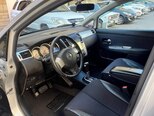 Nissan Tiida-14