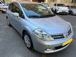 Nissan Tiida-10