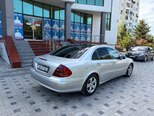 Mercedes E 220-8
