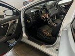 Hyundai Avante-12
