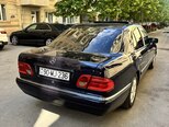 Mercedes E 230-6