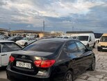 Hyundai Elantra-2
