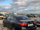 Hyundai Elantra-4